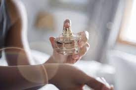 Exploring Fragrance: Perfume Sample Sets in the UK post thumbnail image